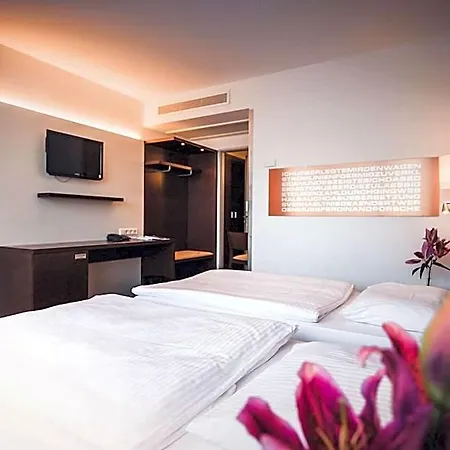 Elaya Stuttgart Ludwigsburg, Trademark By Wyndham Hotel 4*