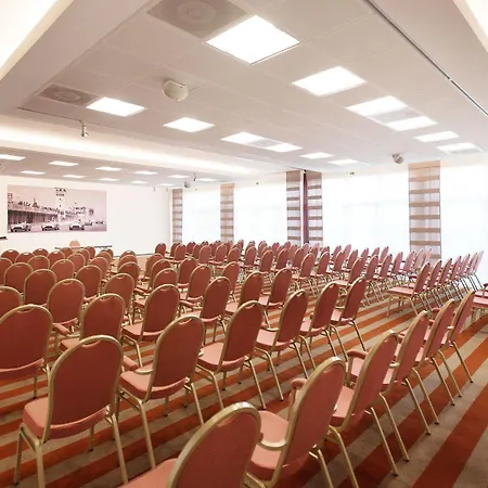 Elaya Stuttgart Ludwigsburg, Trademark By Wyndham Отель Корнталь-Мюнхинген